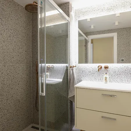 Prime Location Frontline Dona Sofia Fuengirola